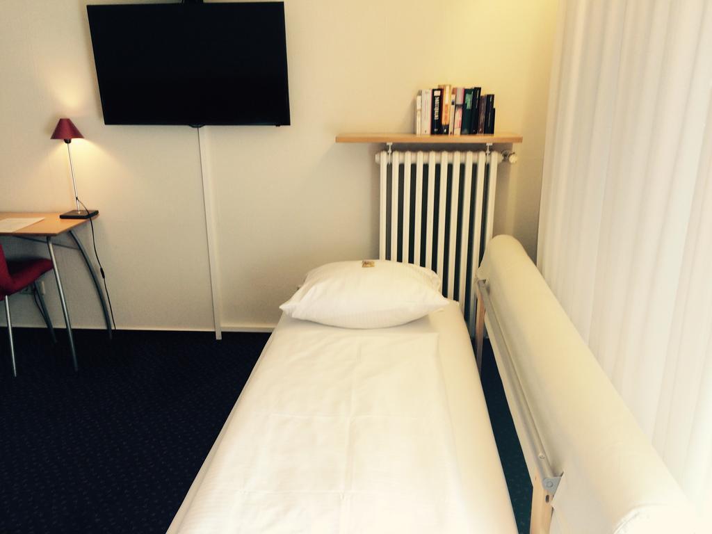 Hotel Am Rathaus Freiburg Bagian luar foto