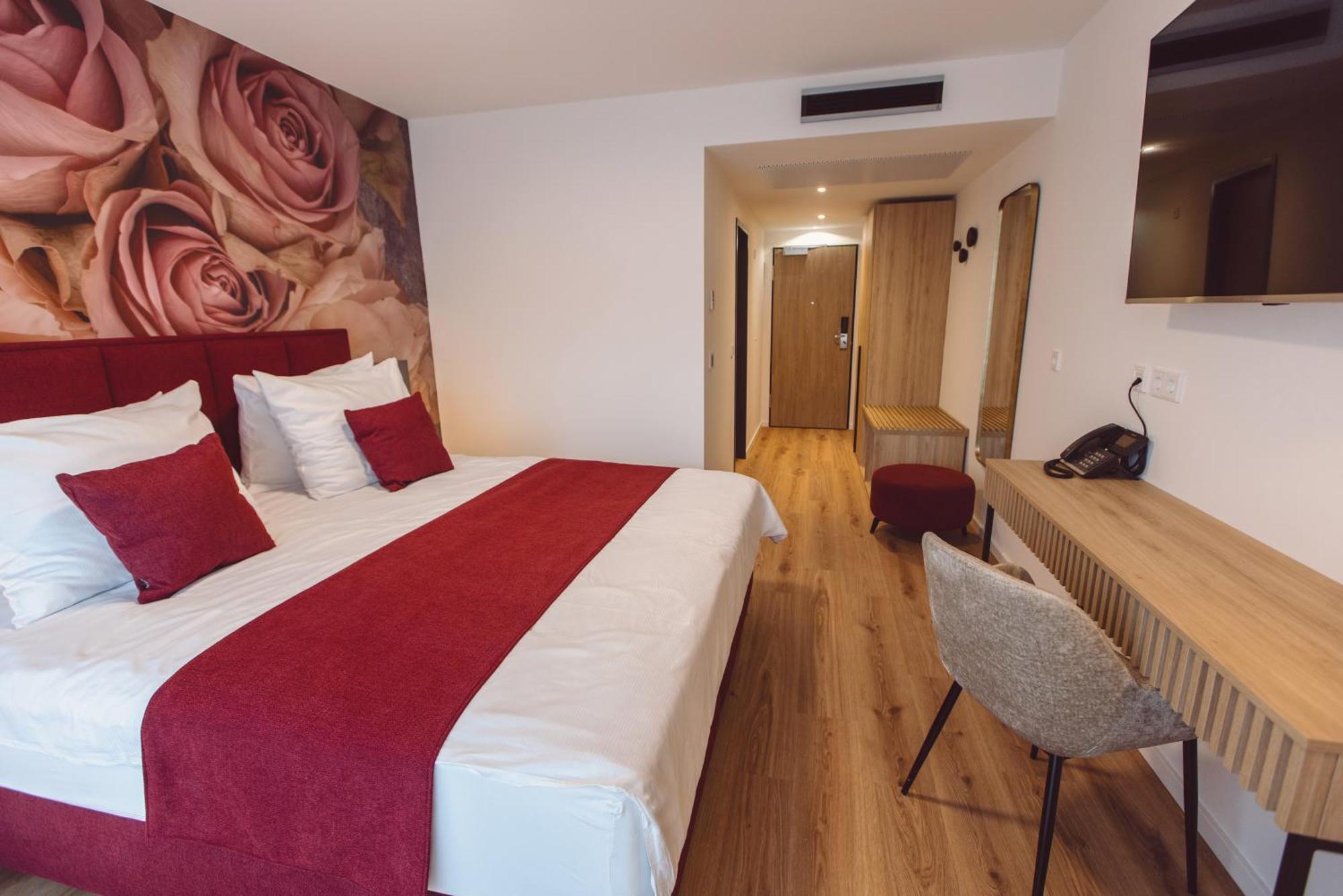 Hotel Am Rathaus Freiburg Bagian luar foto