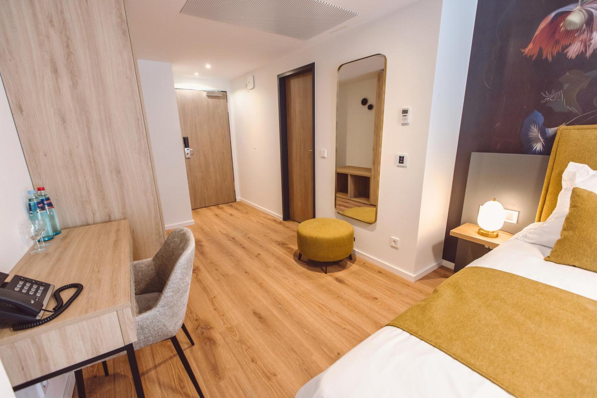 Hotel Am Rathaus Freiburg Bagian luar foto